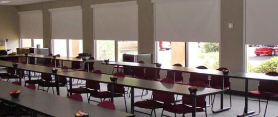 الستائر للمدرسة