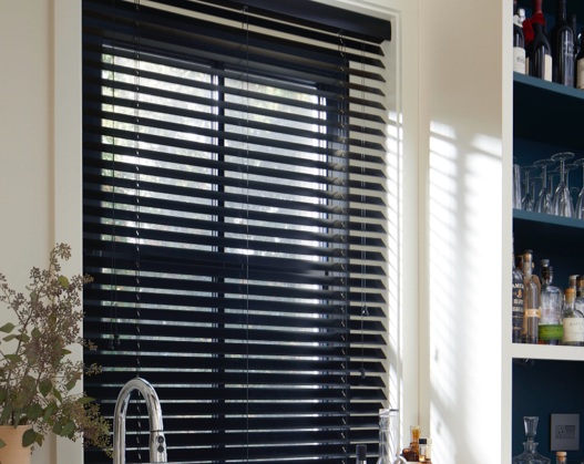 الستائر الخشبية فو