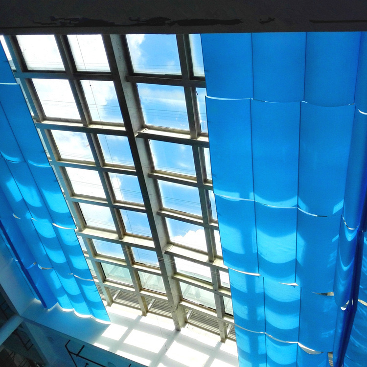 الظل الموجي قابل للطي في الهواء الطلق التلقائي