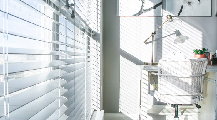 الستائر الخشبية