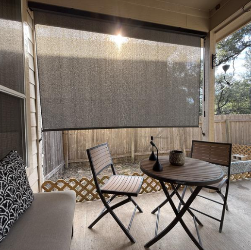 ظلال شمسية في الهواء الطلق للبذوق